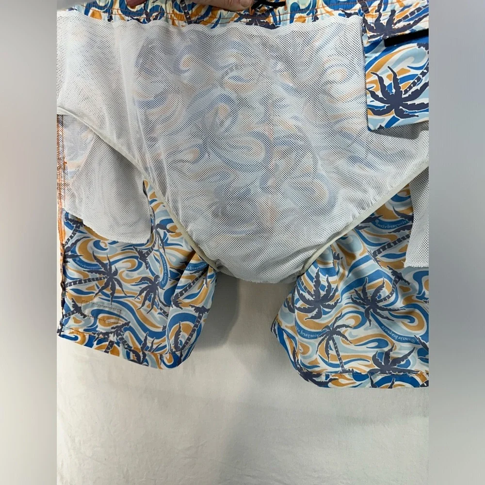 Vineyard Vines Swim Trunks Palm Trees & Waves Logo Mens Size‎ XL
